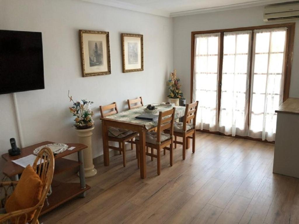 Valencia, Ideally Located 3Bed-2Bath Apart.Few Mints Walk From Beach,Pool,Shop. Port Saplaya Exteriör bild
