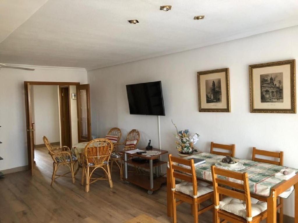 Valencia, Ideally Located 3Bed-2Bath Apart.Few Mints Walk From Beach,Pool,Shop. Port Saplaya Exteriör bild