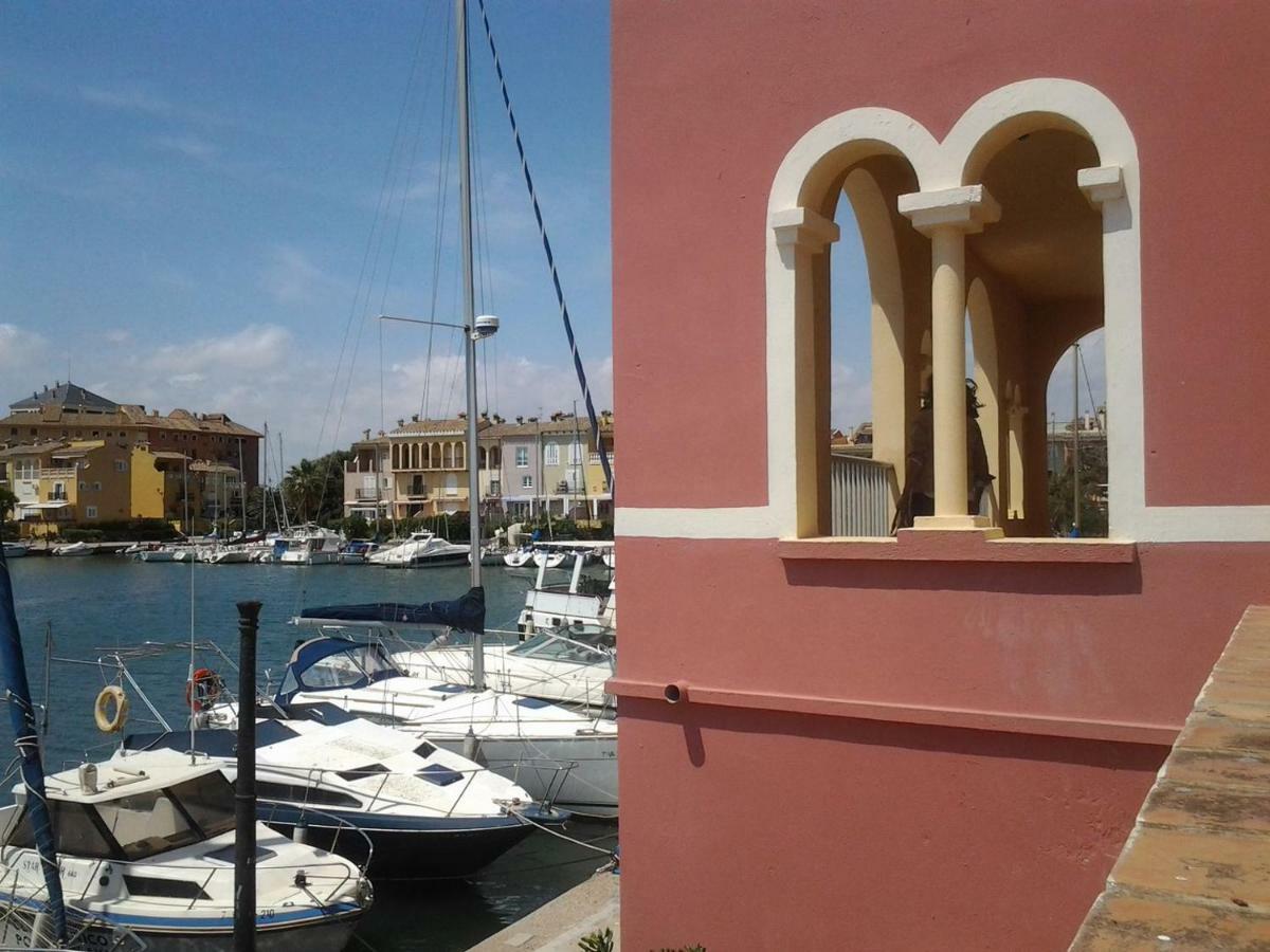 Valencia, Ideally Located 3Bed-2Bath Apart.Few Mints Walk From Beach,Pool,Shop. Port Saplaya Exteriör bild